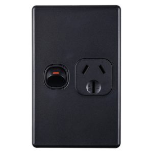 10A SINGLE POWERPOINT VERTICAL MATT BLACK