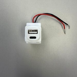 USB + TYPE C CHARGER 5V 2.4A